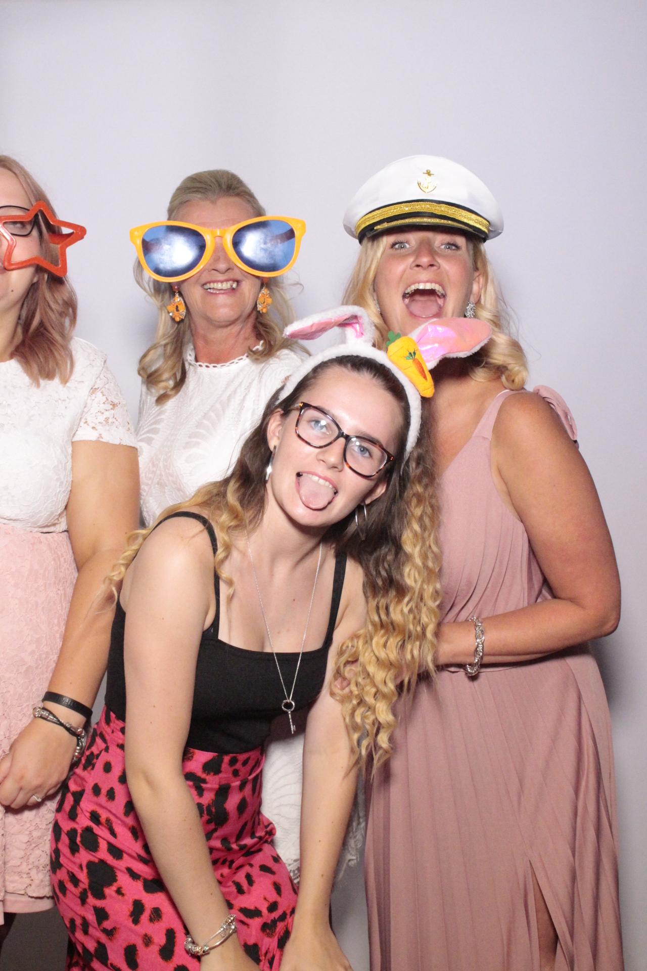 Gemma & Scott's Wedding | View more photos from the event at gallery.myphotoboothexperience.co.uk/u/MyPhotoBoothExperienceLtd/Gemma-Scotts-Wedding